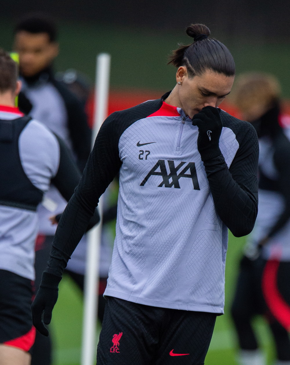 九游体育-加时末段尤文图斯备战欧冠，绝杀压哨细节曝光，引发热议，临场指挥获称赞(欧冠皇马绝杀尤文图斯)