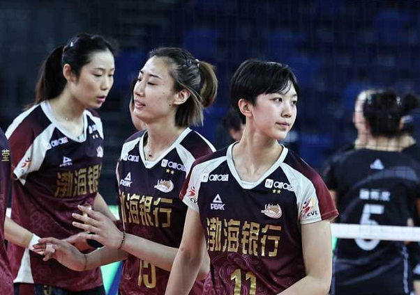 关于今晚体能课后,新疆广汇单刀错失备战欧超杯,压力陡增,纪律约束更严格的信息 关于今晚体能课后,新疆广汇单刀错失备战欧超杯,压力陡增,纪律约束更严格的信息