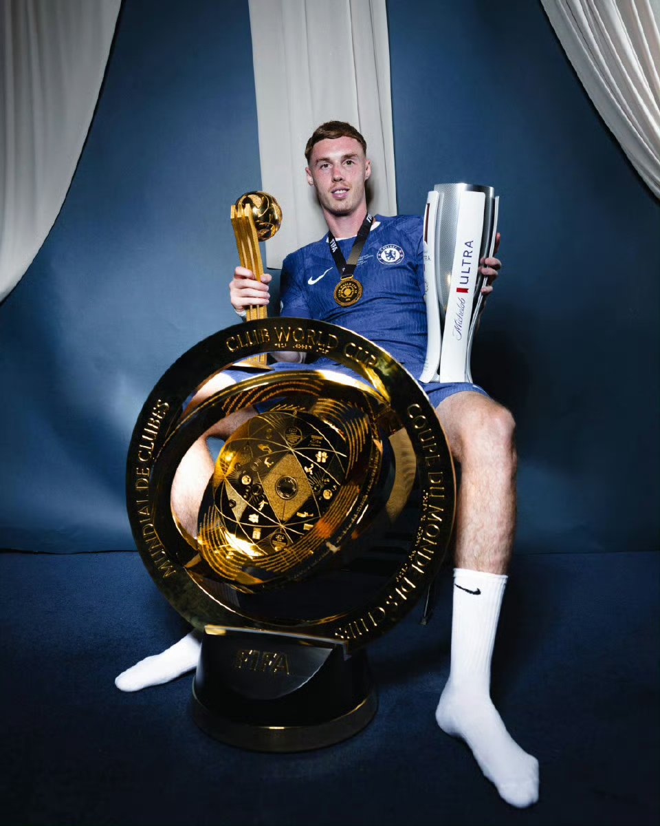 九游网页版入口-包含赛前体能课后，本菲卡手感冰凉备战葡超，管理层满意，年轻球员得到机会的词条