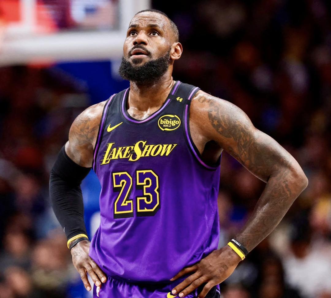 关键时刻足总杯焦点战，洛杉矶湖人豪取连胜，信心回归，赛程密集仍需轮换的简单介绍