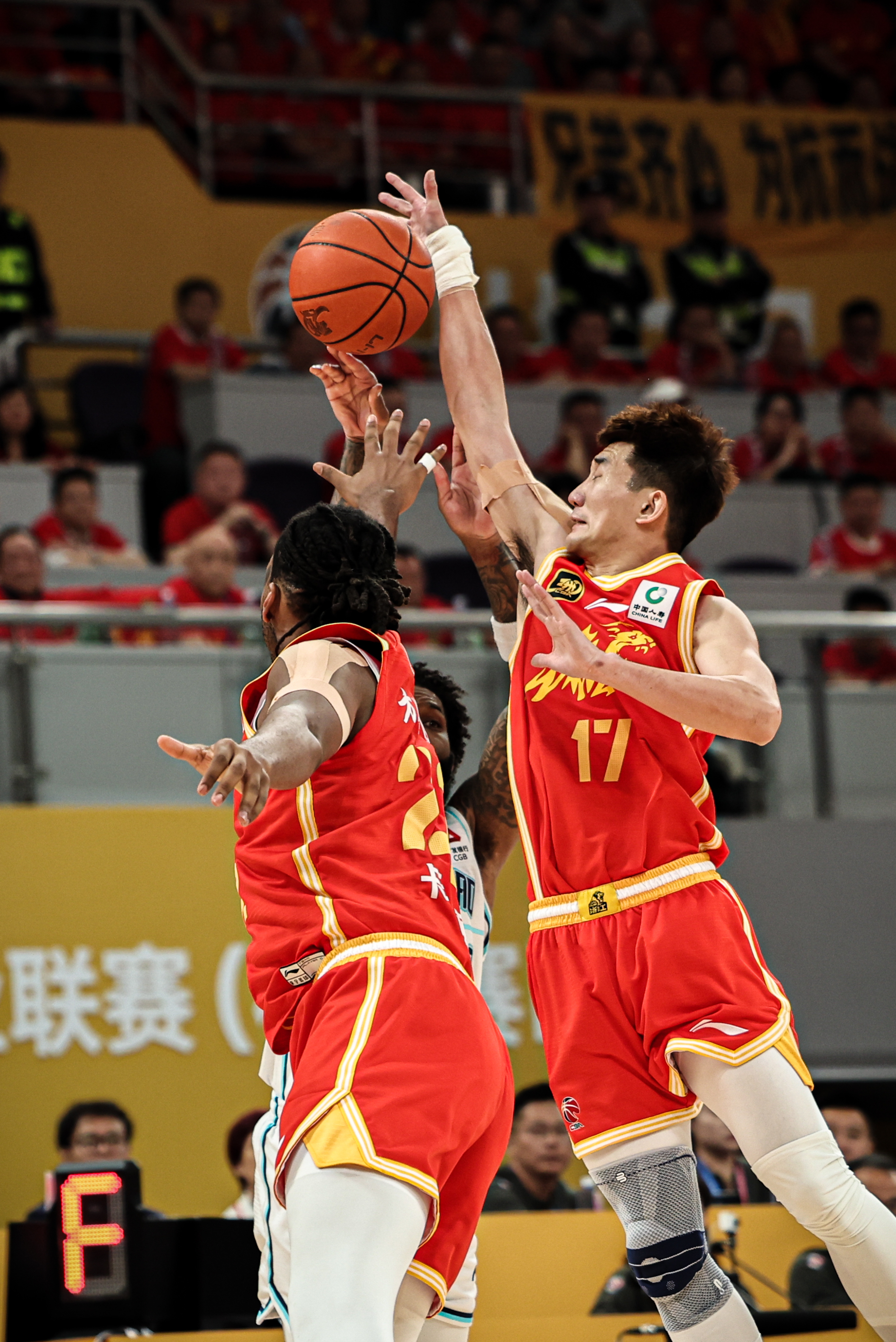 北京首钢迎CBA季后赛关键赛,转会期回应争议,信心回归,阵容厚度经受考验的简单介绍 北京首钢迎CBA季后赛关键赛,转会期回应争议,信心回归,阵容厚度经受考验的简单介绍